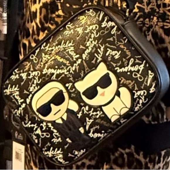 🔥 KARL LAGERFELD Black and White Crossbody/ Messenger with Guitar Strap. Unisex - Picture 8 of 8